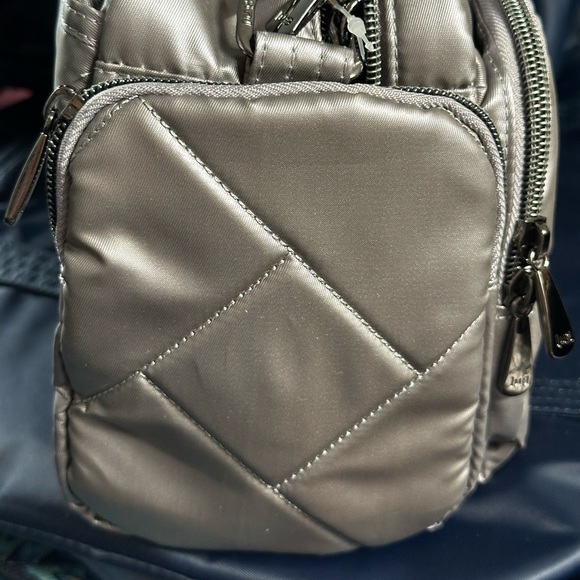 Lug Trolley 2 Crossbody Bag (Metallic Pearl) NWT - Picture 11 of 12